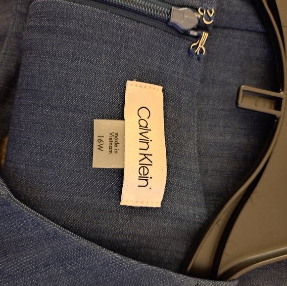 Calvin Klein dress - Picture 3 of 9